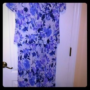 Beautiful size 12 Floral print Maxi Dress